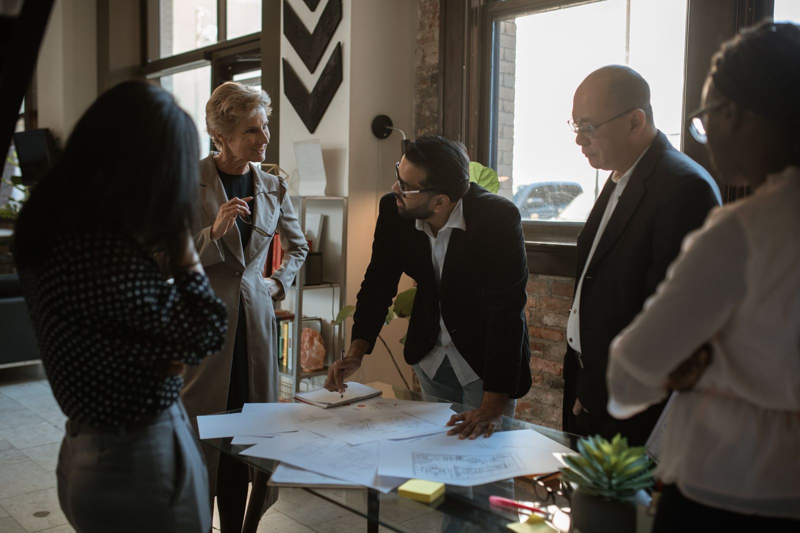 People having a meeting together